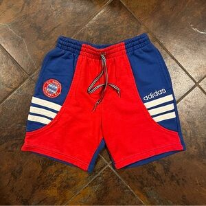 Vintage Adidas 90s FC Bayern München Soccer Shorts Women’s XS/Small